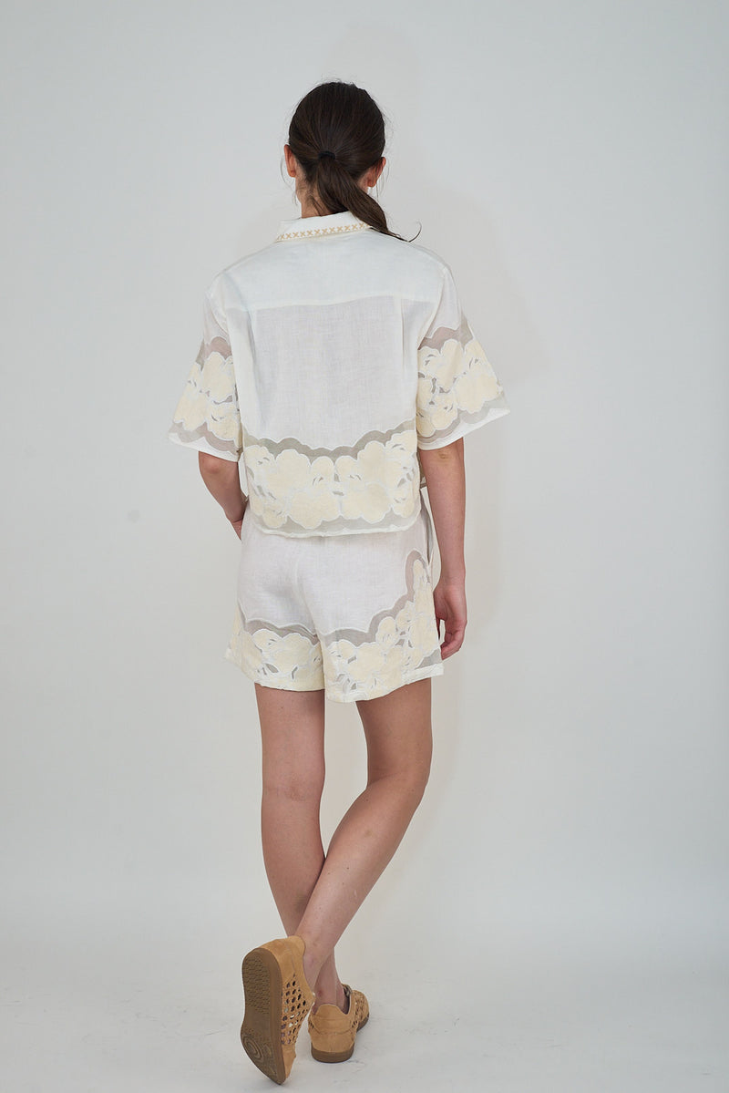 Las Sureñas White Wild Flower Shirt
